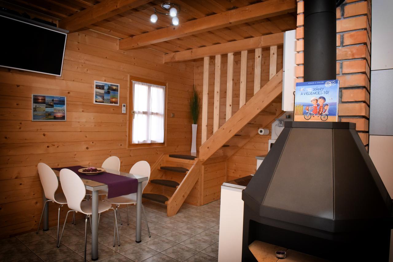 Velence Korzo Pihenohaz Villa Kapolnasnyek Luaran gambar